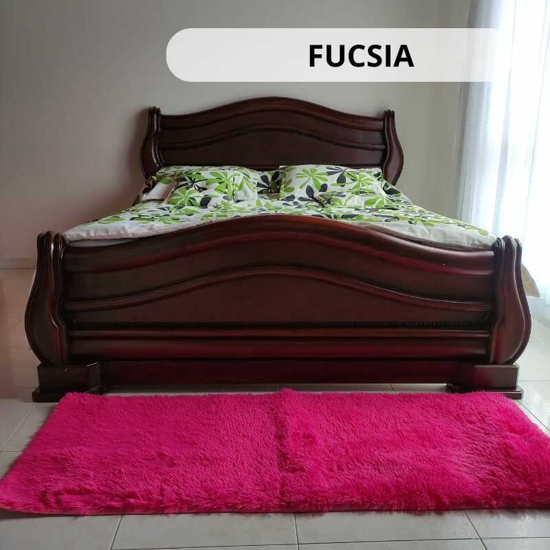 Pie de Cama Peludo